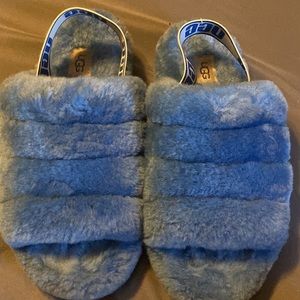 Ugg fluffy slides